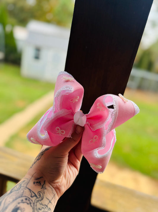 “The Pink Bow” 🎀
